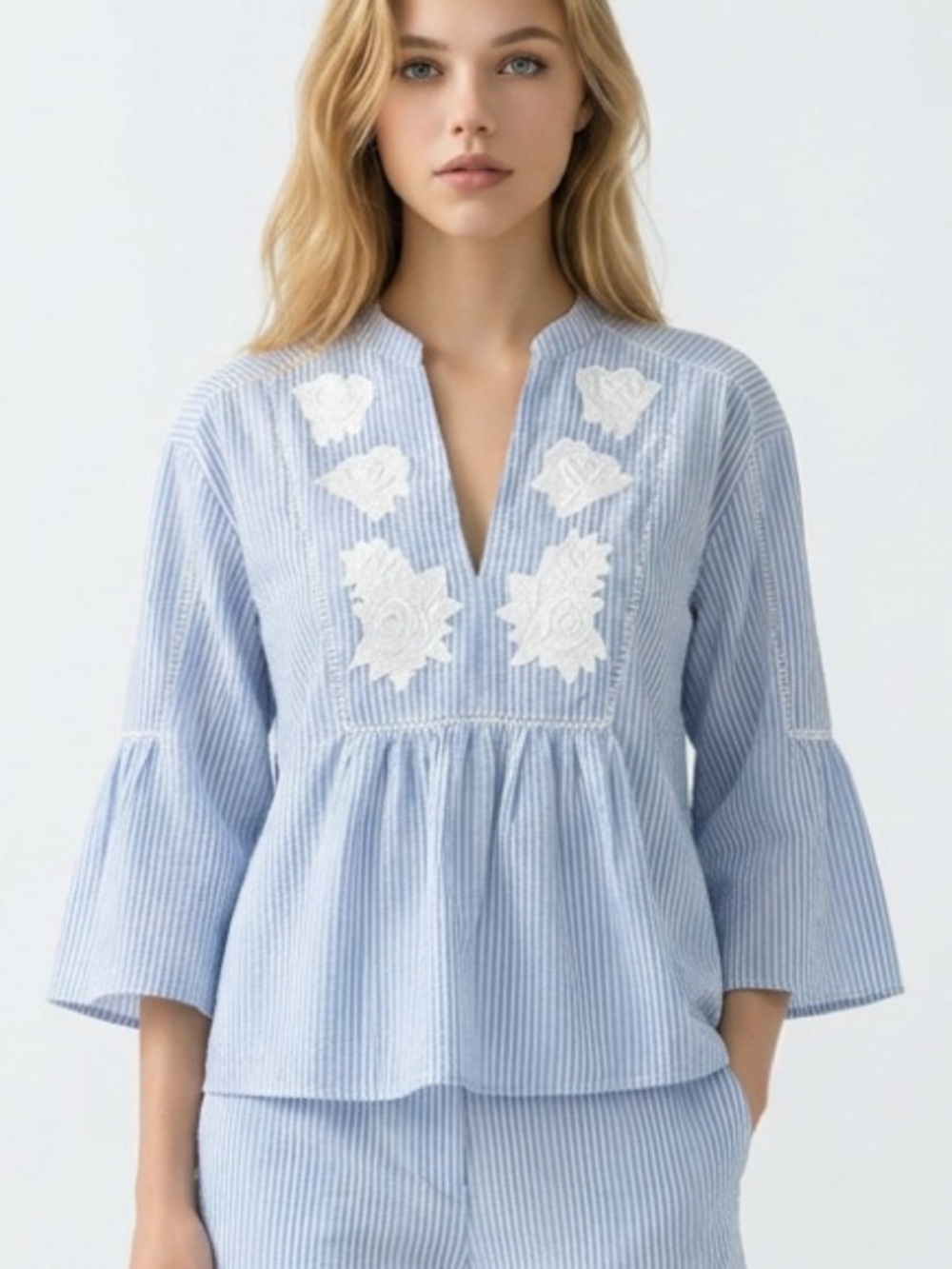 H&M Logg Women’s Top Blouse Size 2 Blue V Neck Bell Sleeves - Picture 1 of 14